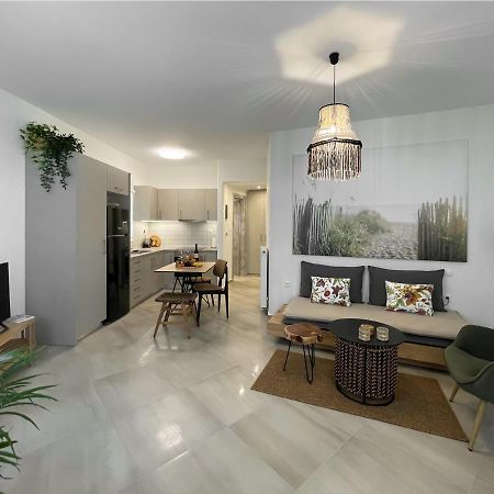 Just Live Apartment Triovasalos ภายนอก รูปภาพ
