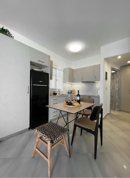 Just Live Apartment Triovasalos ภายนอก รูปภาพ